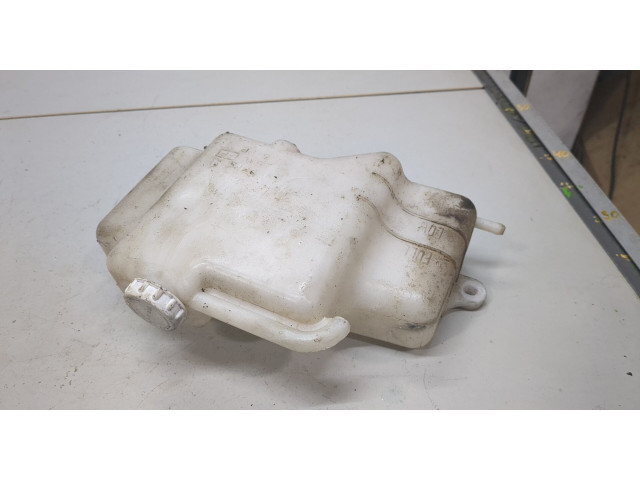 Бачок расширительный Mitsubishi L200 2006-2015 MN135072 2.5