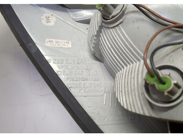 Задний фонарь