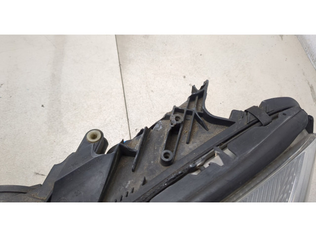 Фара передняя Mercedes C W204 2006-2015 левая