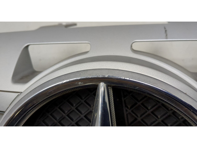 Решетка радиатора Mercedes ML W164 2005-2011