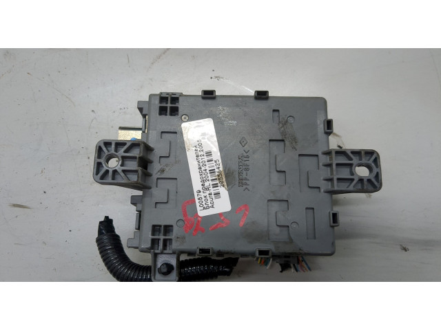 Блок предохранителей Acura RL 2004-2012