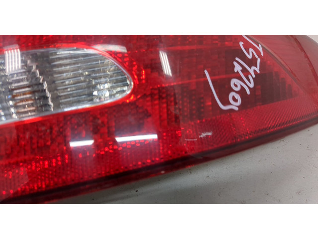 Задний фонарь