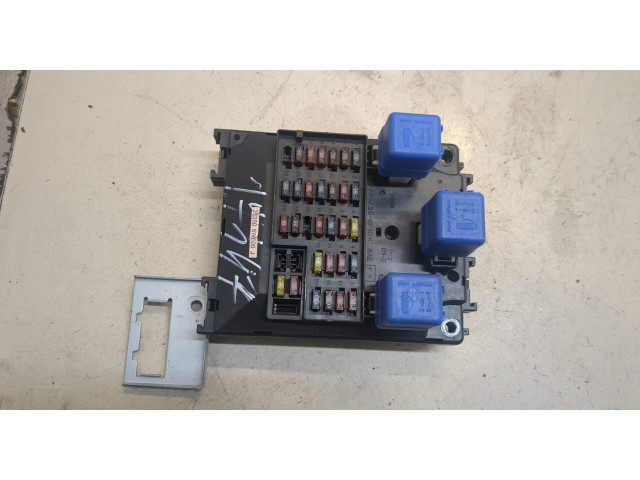 Блок предохранителей Nissan Pathfinder 1996-2005