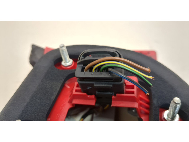 Задний фонарь          