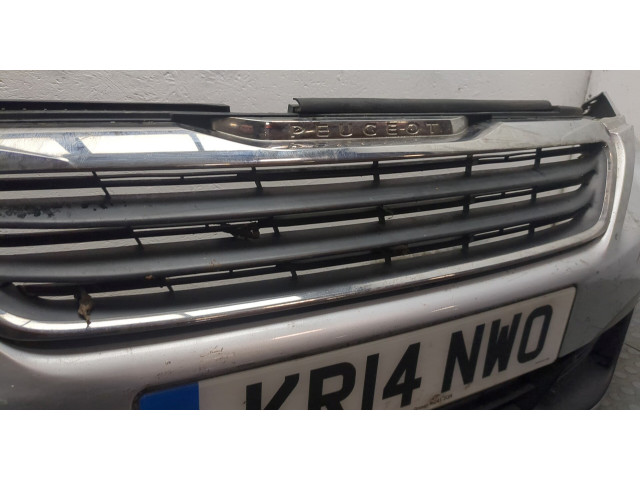 Бампер  Peugeot 308 2013-2017 передний    