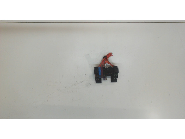 Блок предохранителей  Mercedes E W211 2002-2009      2115450301     3