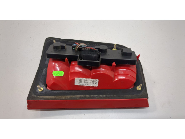 Задний фонарь          