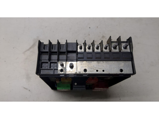 Блок предохранителей Volkswagen Golf Plus 1.6