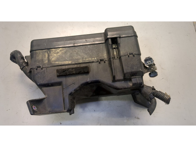 Блок предохранителей  Toyota Highlander 1 2001-2007         