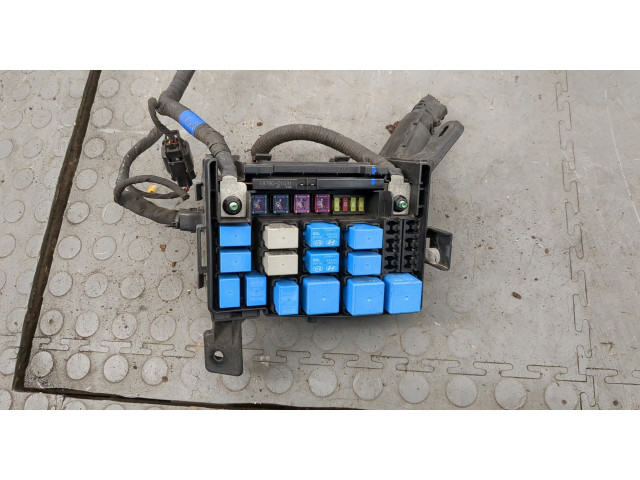 Блок реле KIA Venga