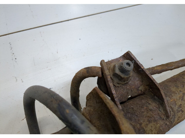 Стойка амортизатора  Volkswagen Golf 6 2009-2012 1T0413031HN, 1K0411105AP     1.4  бензин