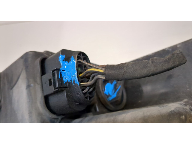 Фара передняя Volkswagen Tiguan 2007-2011 левая