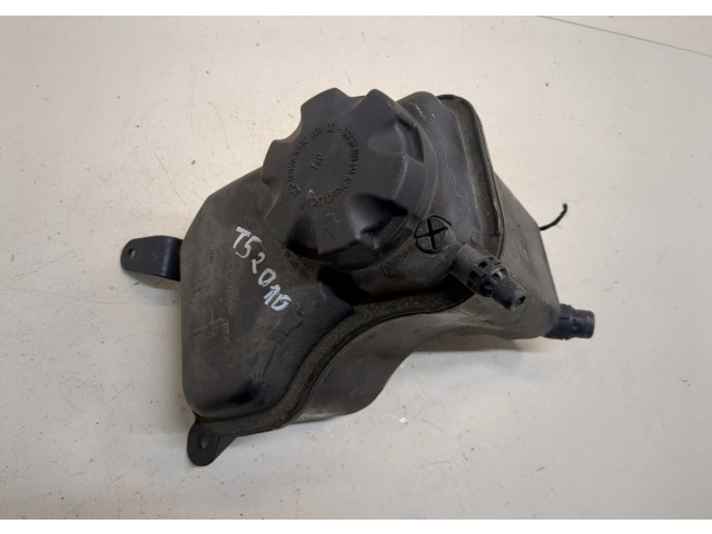 Бачок расширительный BMW 3 E90, E91, E92, E93 2005-2012 17137640514, 7640514