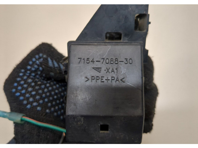 Блок реле Lincoln Aviator 2002-2005 7154708830 4.6