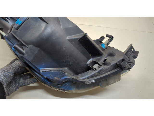 Фара передняя  Nissan Note E11 2005-2013 левая 