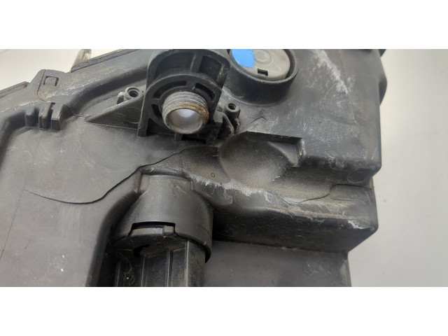 Фара передняя  Volkswagen Passat 7 2010-2015 Европа правая 