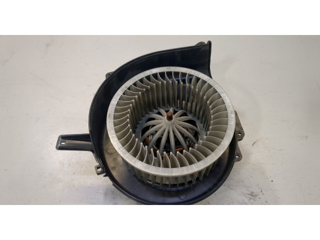 Моторчик печки Skoda Fabia 2004-2007 6Q2819015C 6Q2819015C