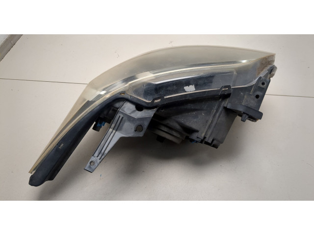 Фара передняя Mazda MPV 1999-2006 левая