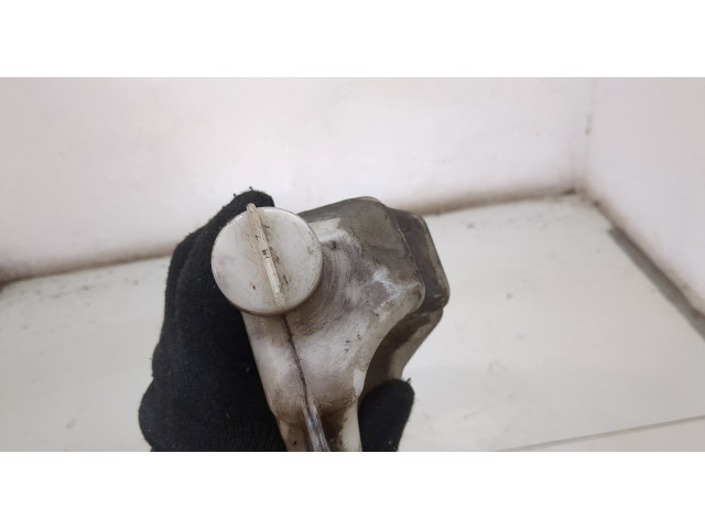 Бачок расширительный Honda CR-V 2001-2006 19101PNB000