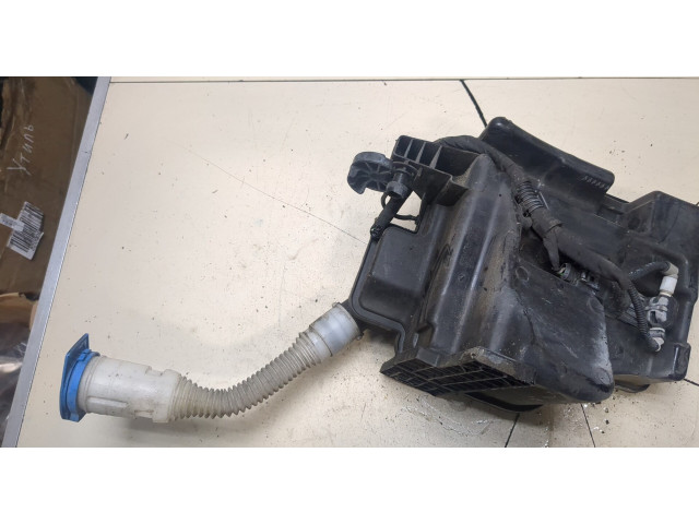 Бачок омывателя  Skoda Rapid    