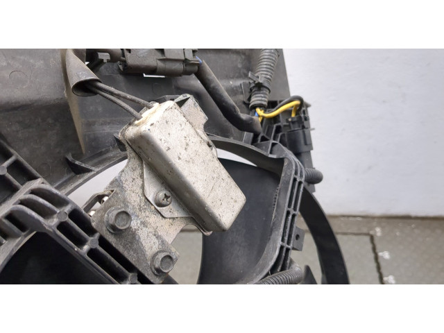 Вентилятор радиатора  Nissan Tiida 2004-2010           