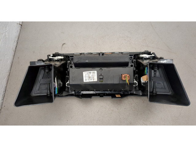 Дисплей бортового компьютера  Peugeot 508 2010-2014        