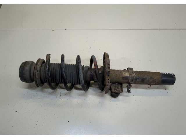 Стойка амортизатора Skoda Fabia 2007-2010 6Q0413031BJ, 6Q0411105AF 1.2 бензин