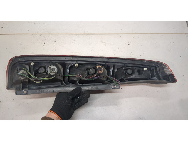 Задний фонарь Nissan X-Trail (T30) 2001-2006