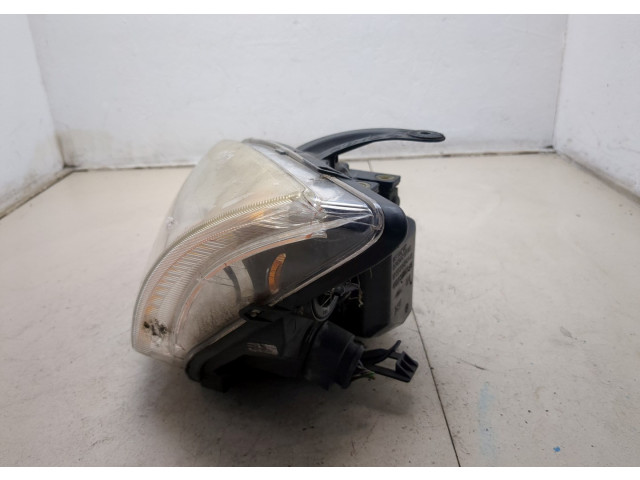 Фара передняя  Ford Focus 2 2005-2008 левая 