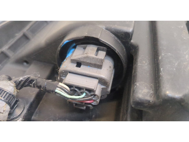 Фара передняя  Honda Civic 2011-2017 правая 