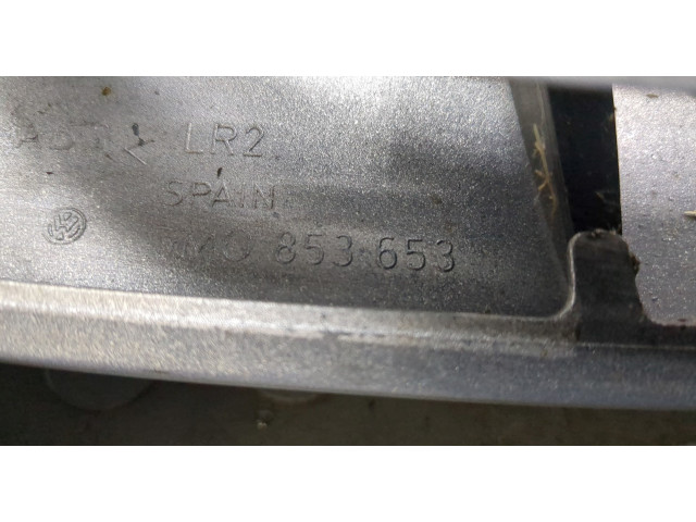 Решетка радиатора Volkswagen Golf Plus 5M0853651A