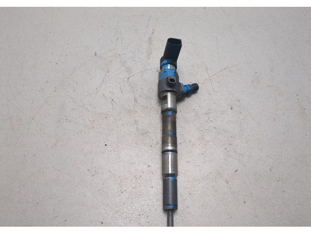 Форсунка топливная  Skoda Fabia 2007-2014    03L130277B     