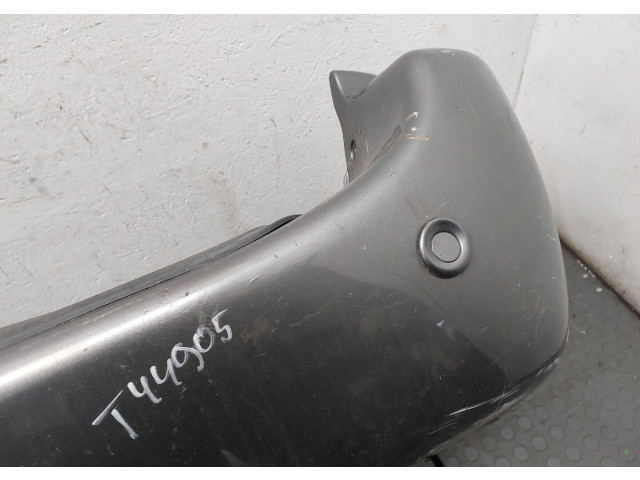 Бампер Chrysler Voyager 2001-2007 задний