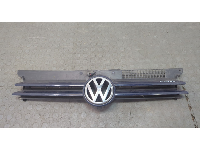 Решетка радиатора  Volkswagen Golf 4 1997-2005          