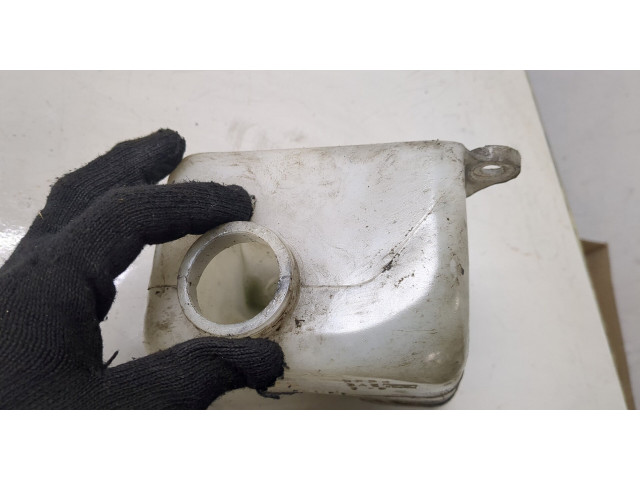 Бачок расширительный  Mitsubishi L200 1996-2006     2.5