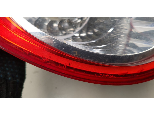 Задний фонарь          