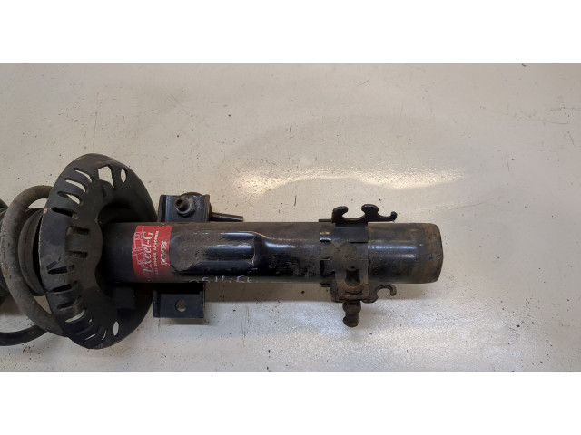 Стойка амортизатора  Skoda Rapid 6R0413031AT, 6R0411105A     