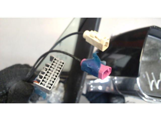 Зеркало боковое  Tesla Model S  правое            104131600B