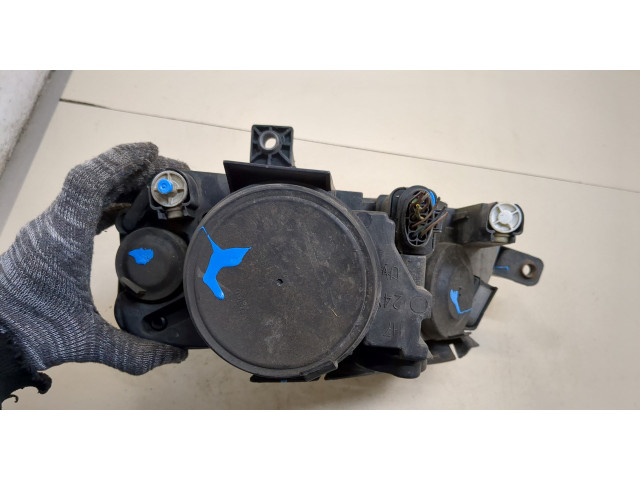 Фара передняя  Volkswagen Passat 6 2005-2010 правая 