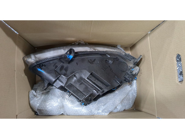 Фара передняя Audi A6 (C6) 2004-2011 левая