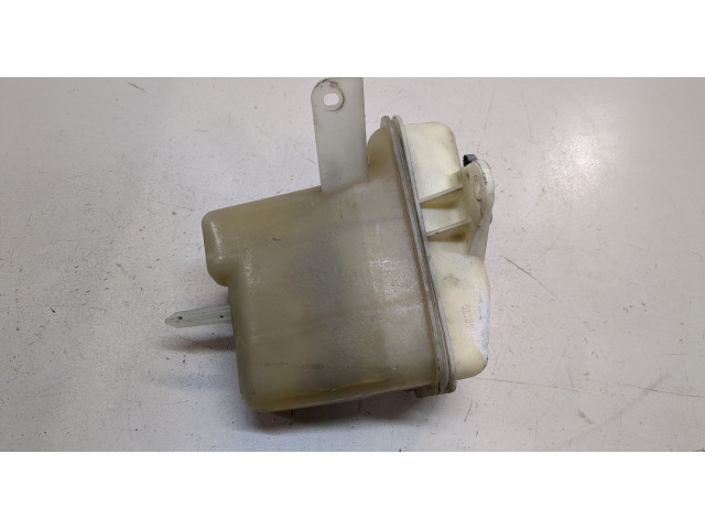 Бачок расширительный  Mazda MPV 1999-2005    