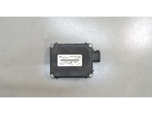 Блок комфорта Tesla Model S 1005371-00-A