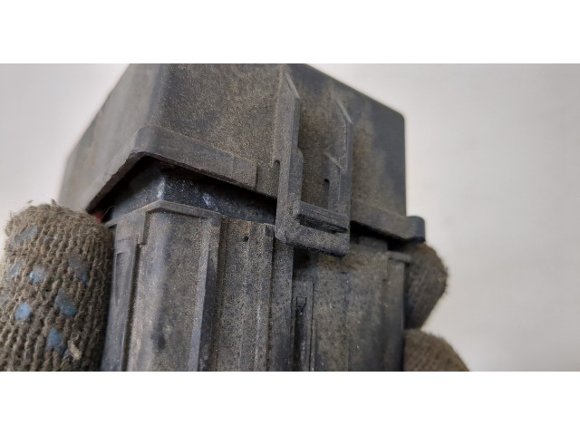 Блок реле  Lincoln Navigator 2002-2006         