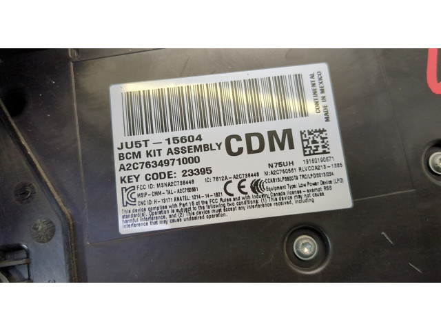 Блок предохранителей  Ford Fusion 2017-2020 USA      JU5T15604CD, A2C7634971000   