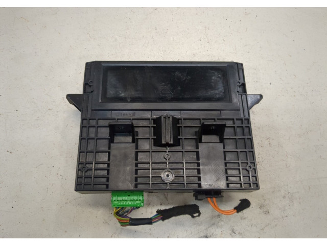 Дисплей бортового компьютера  Volvo XC60 2008-2017 30772584        