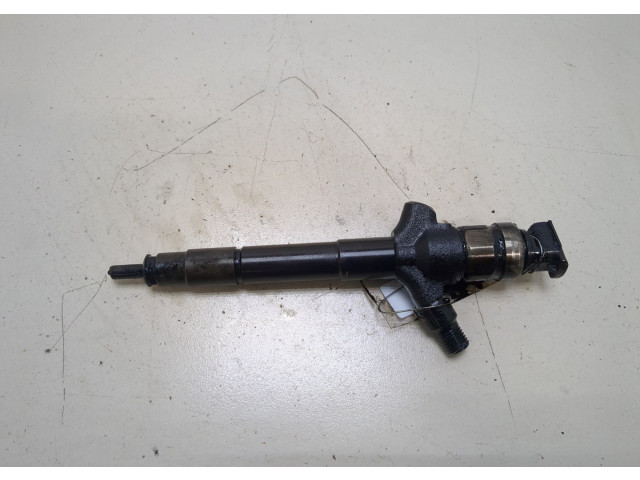 Форсунка топливная Mitsubishi L200 2006-2015 1465A367