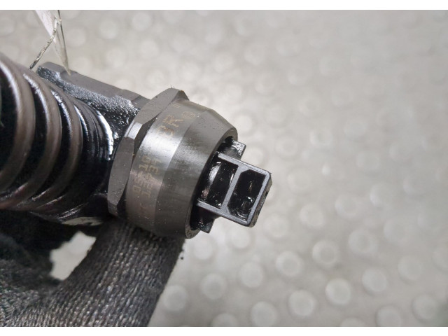 Форсунка топливная  Volkswagen Touareg 2002-2007    070130073N     