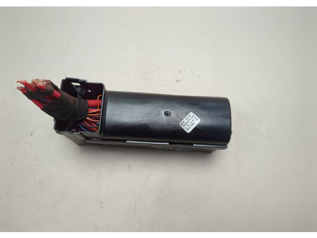 Блок предохранителей  Volkswagen Golf Plus         