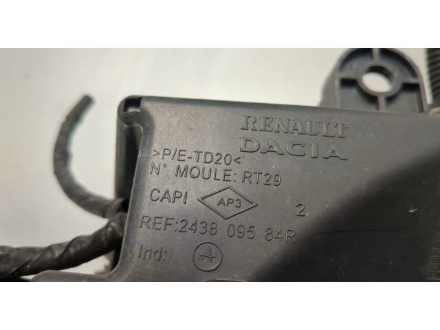 Блок предохранителей  Dacia Logan 2012-2016         