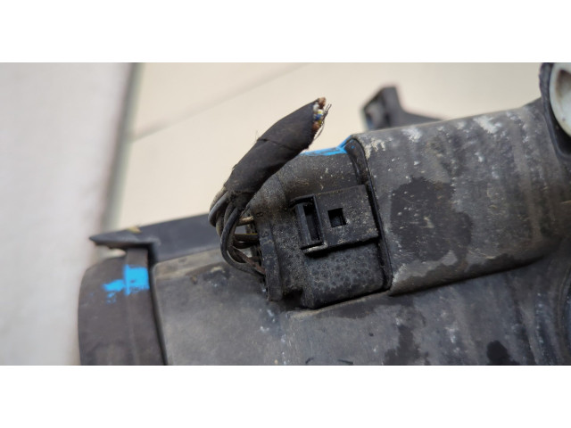 Фара передняя  Volkswagen Passat 6 2005-2010 правая 